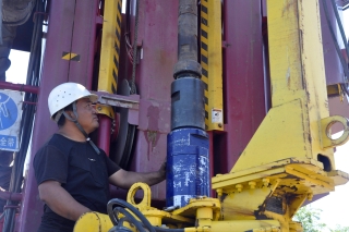 ����ƽ�������۾��Ͼ��£�